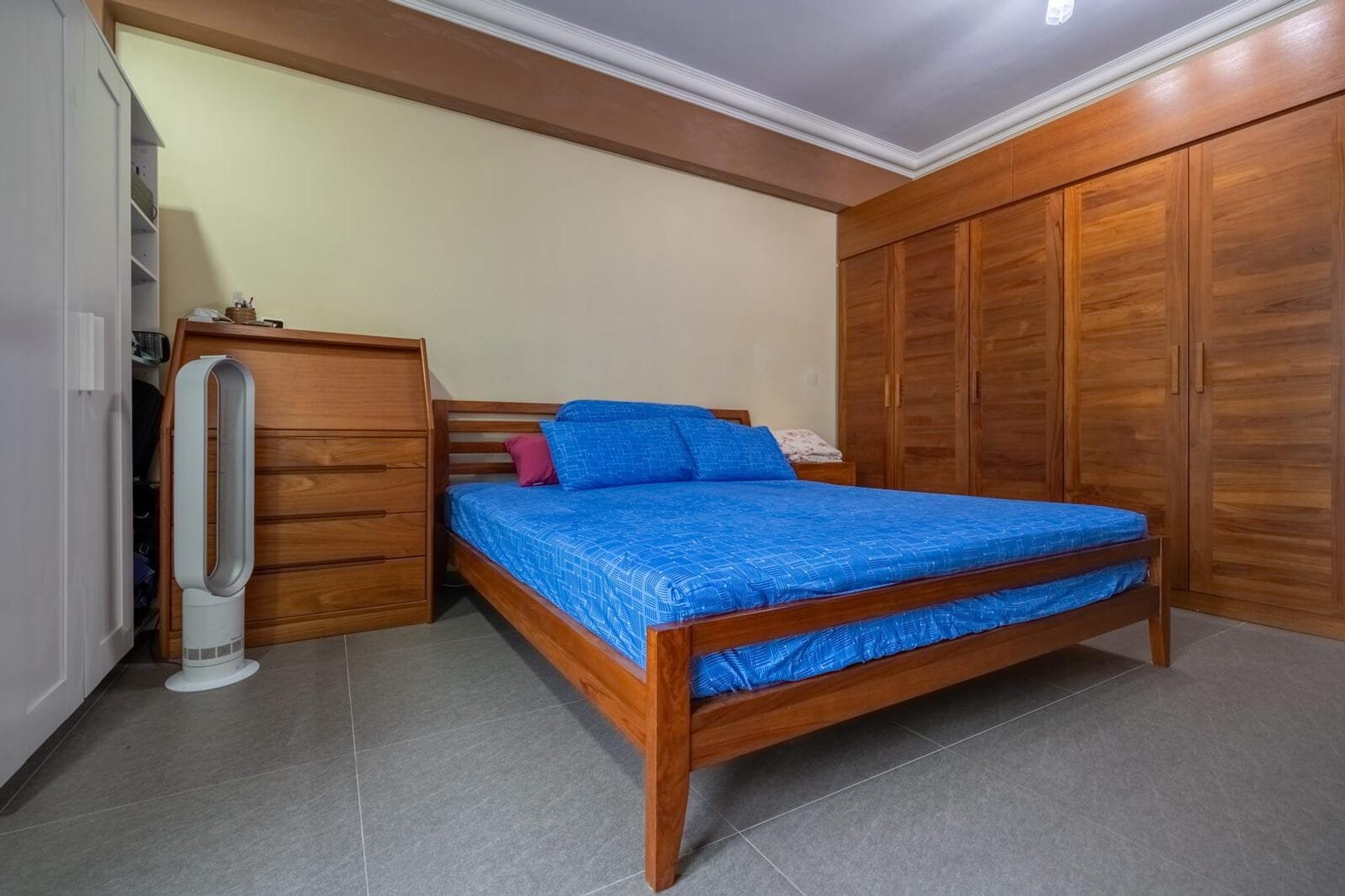 Highgate Condominium