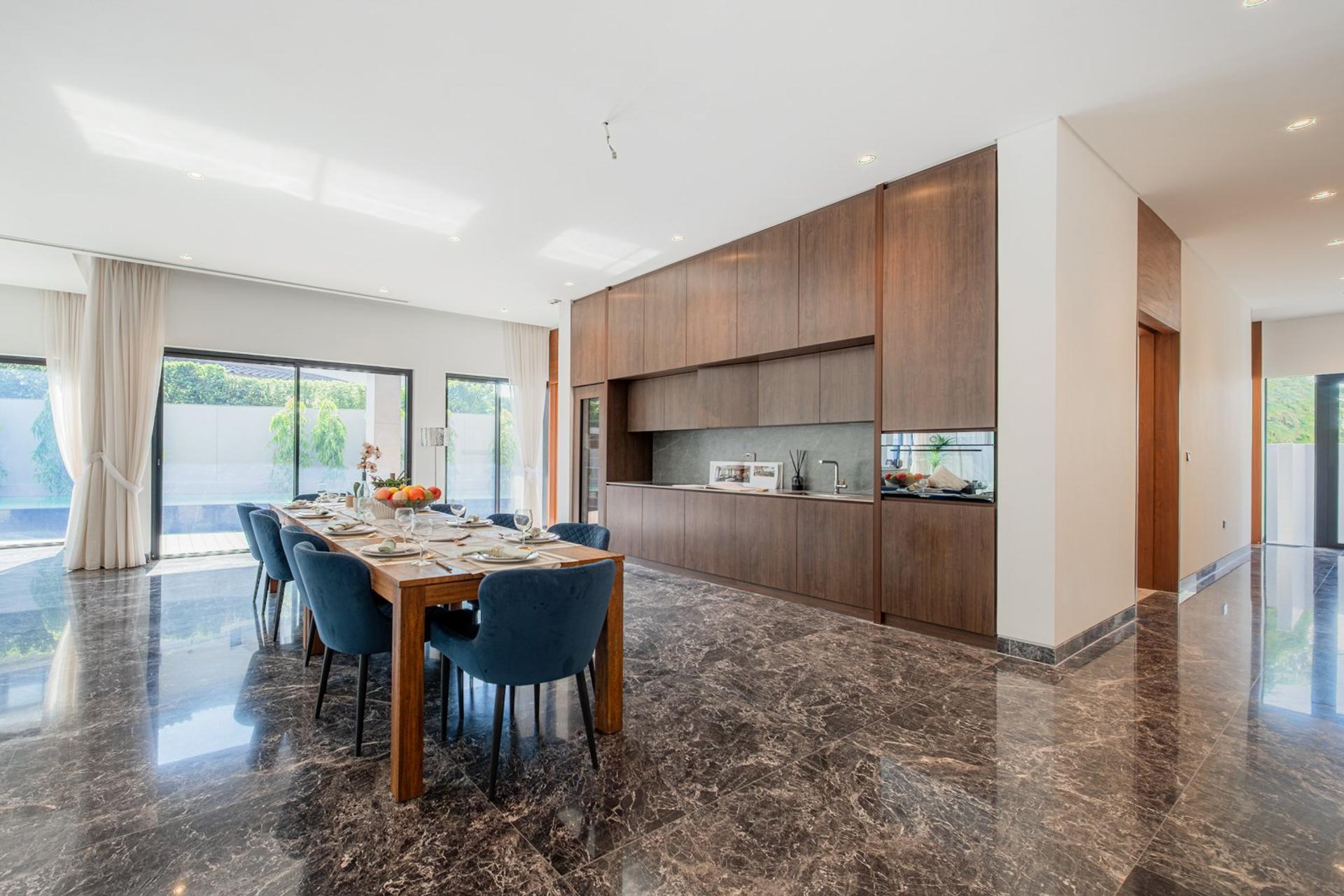 Brand New Detached House Mount Rosie