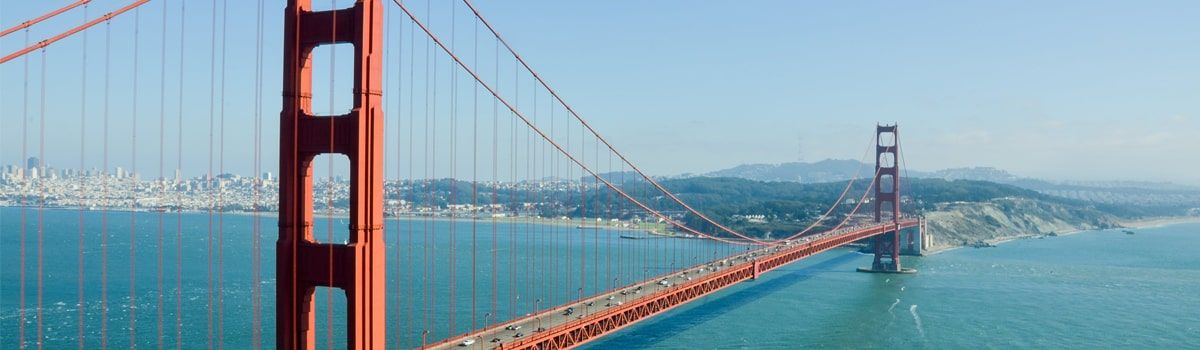 Photo of the golden gate bridge on a sunny day.