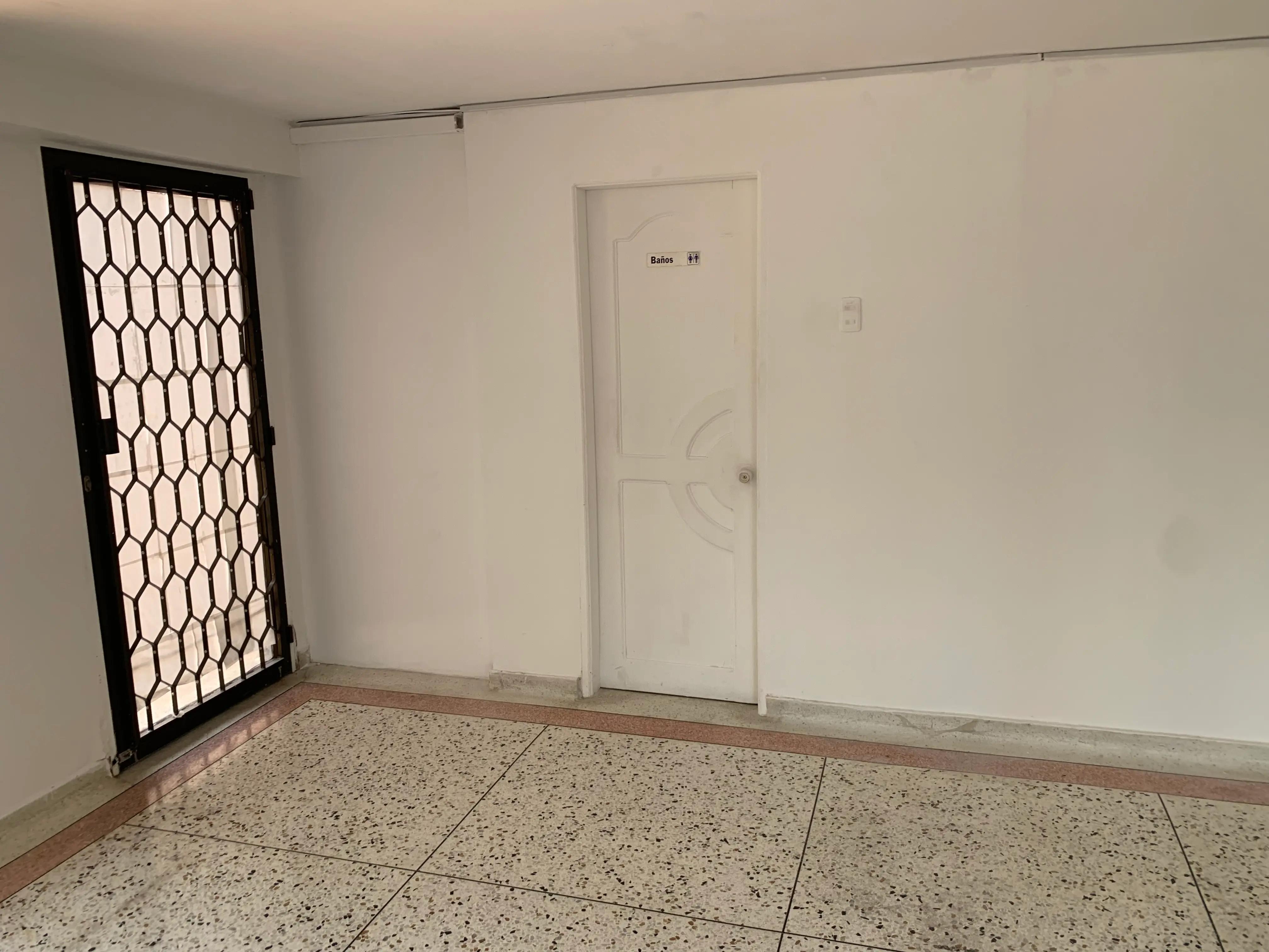 Local en Nuevo Horizonte — foto 4