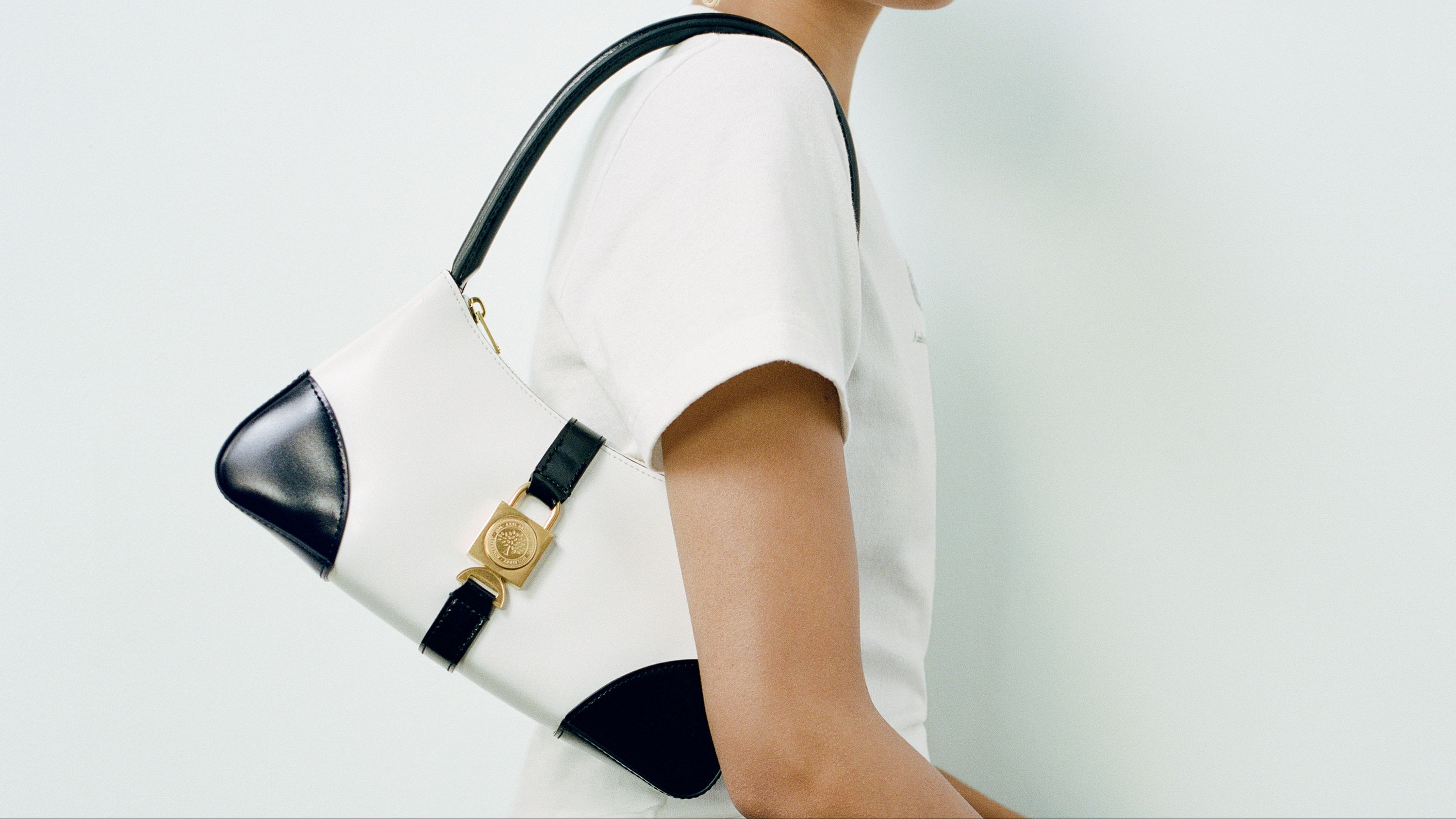 Axel Arigato x Mulberry
