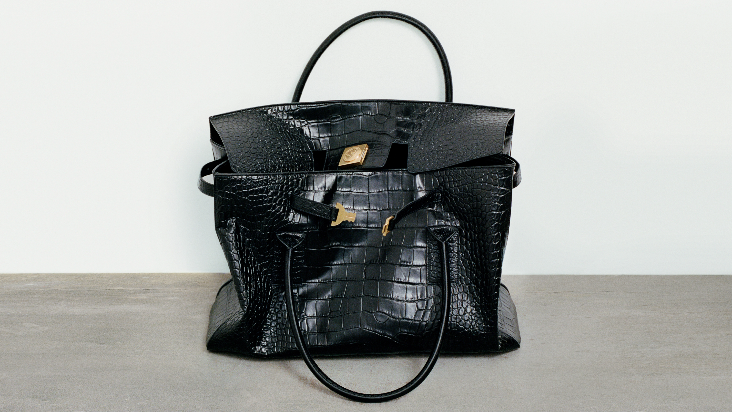 Axel Arigato x Mulberry