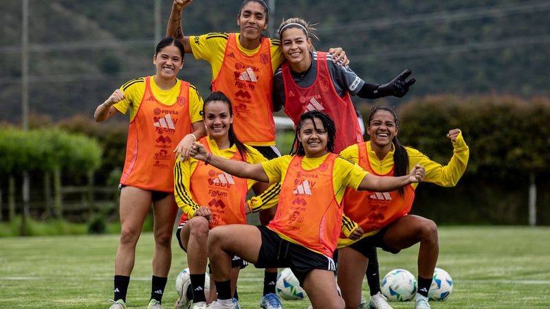 Michi Apóstol seguiu desde o banco o debut de Venezuela na Copa América