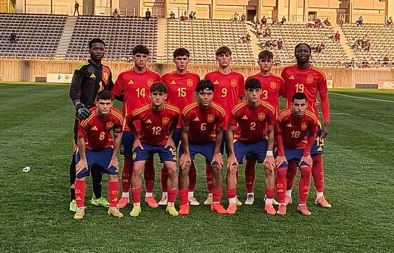 Samu debuta como titular en la selección española sub-19 con victoria ante Australia
