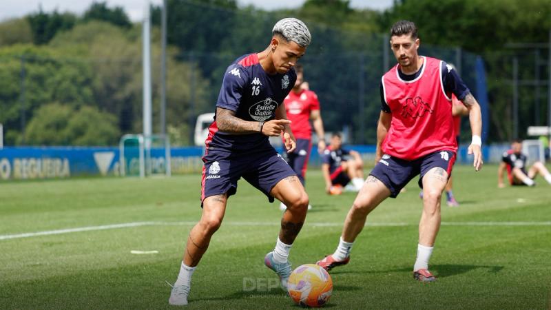 O Dépor arrinca a semana de traballo con Juan Gauto co alta para competir en Zaragoza