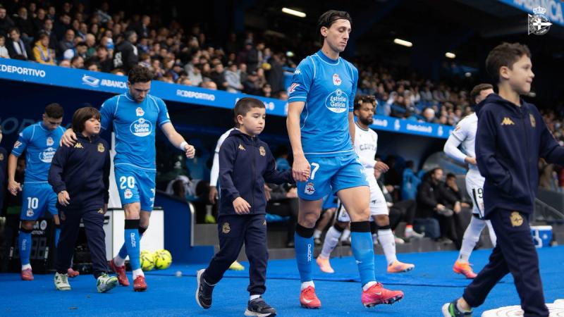 A camiseta KombatTM XXV, protagonista no Dépor - AD Ceuta FC
