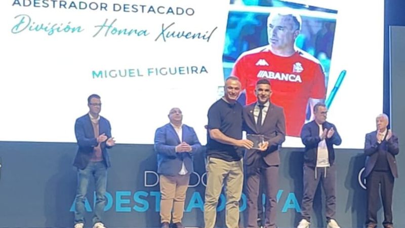 La Federación Gallega premia a Miguel Figueira y a Dani González 'Dani Xelo' como entrenadores destacados en División de Honor y Liga Nacional