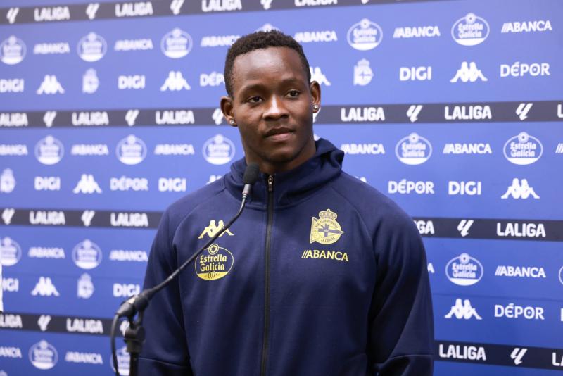 Nsongo Bil ve ao Dépor "traballando moi ben" e Mario Soriano ten "sensacións moi boas"