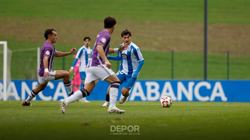 "Exercicio de resistencia" do Fabril, que sumou un punto após xogar 65 minutos ante o Real Valladolid Promesas con 10 futbolistas