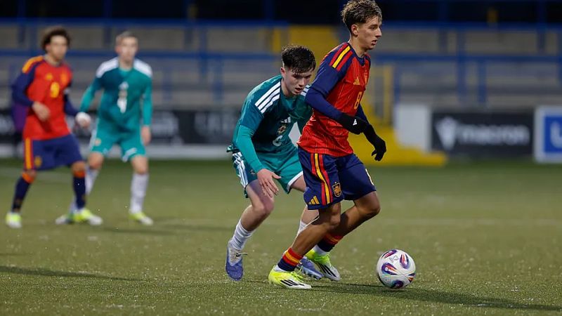 Segundo partido de Mauro Valeiro na Rolda 2 de clasificación para o Europeo, este mércores 18 fronte a Escocia