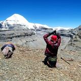Mount Kailash & Mansarovar Tour via Lhasa