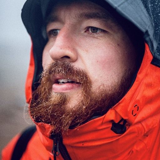 The text "What's new in Aiven Terraform Provider 4.X" against a blue background, with the Aiven cuddly crab logo at the bottom left