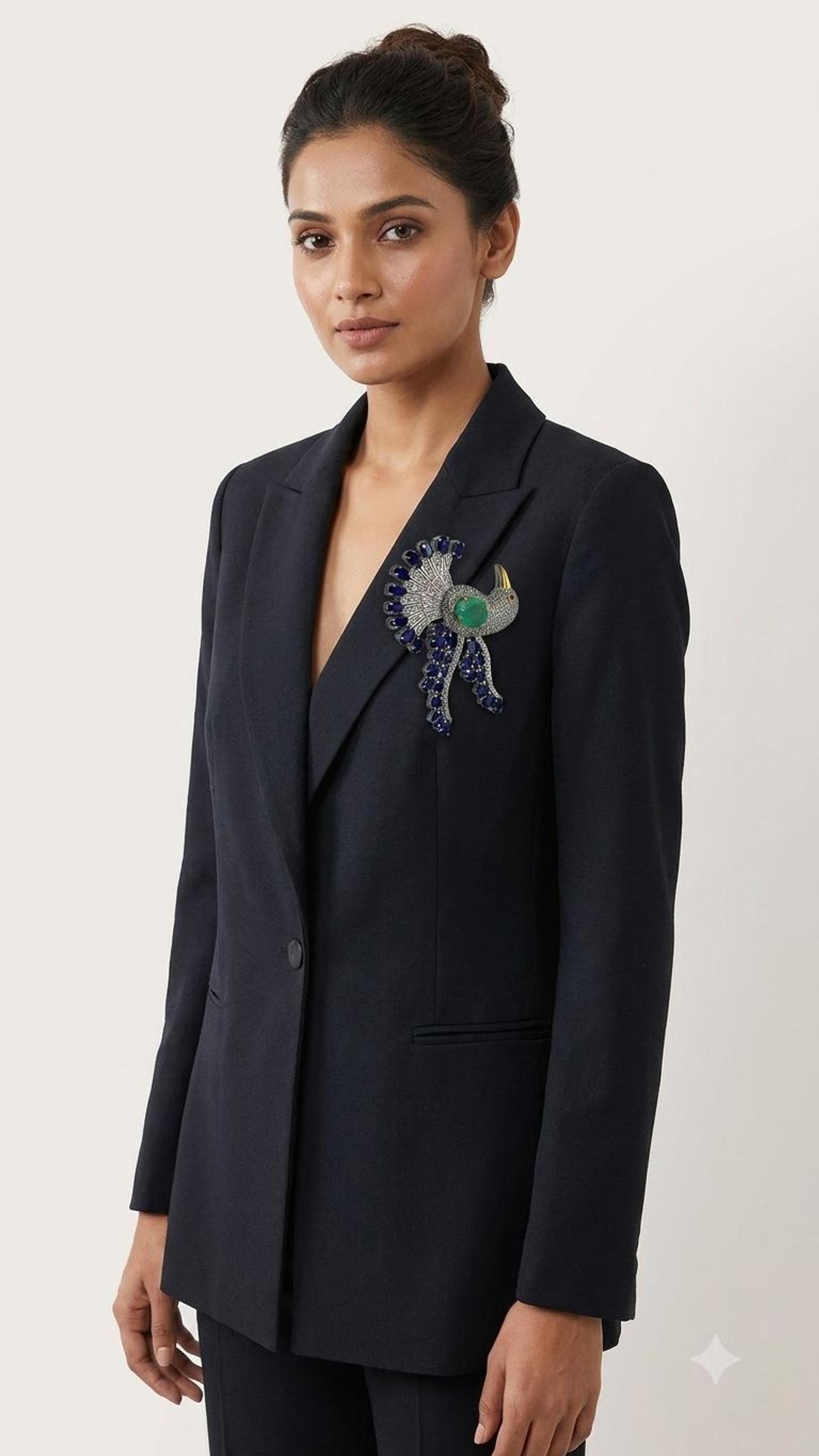 Blue Sapphire Emerald Brooch view 2 — Brooches in 92.5 Sterling Silver