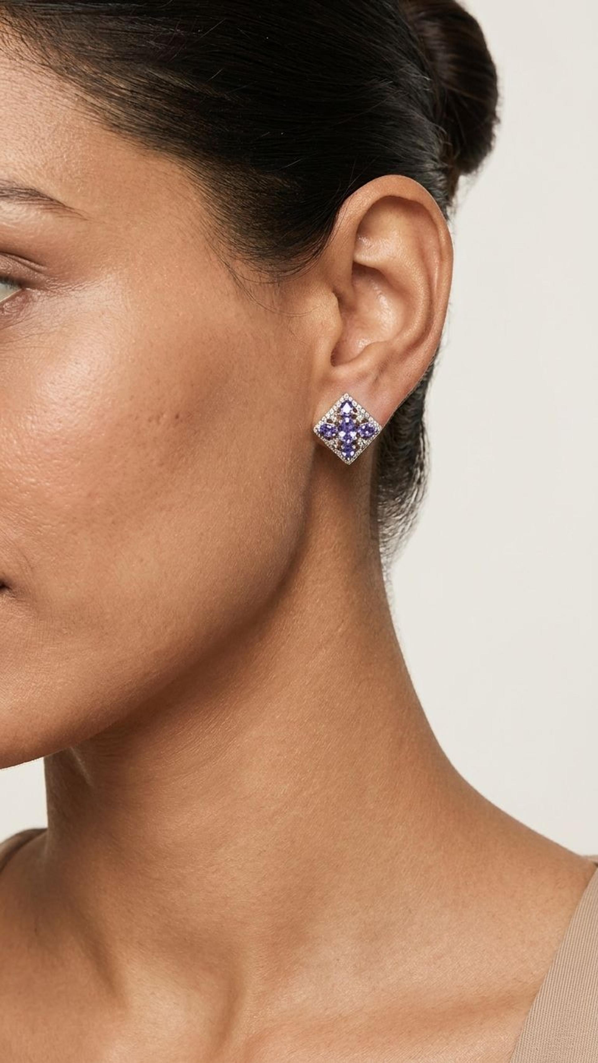 Tanzanite Tanzanite Stud in 92.5 Sterling Silver — Surya Jewellers Jaipur