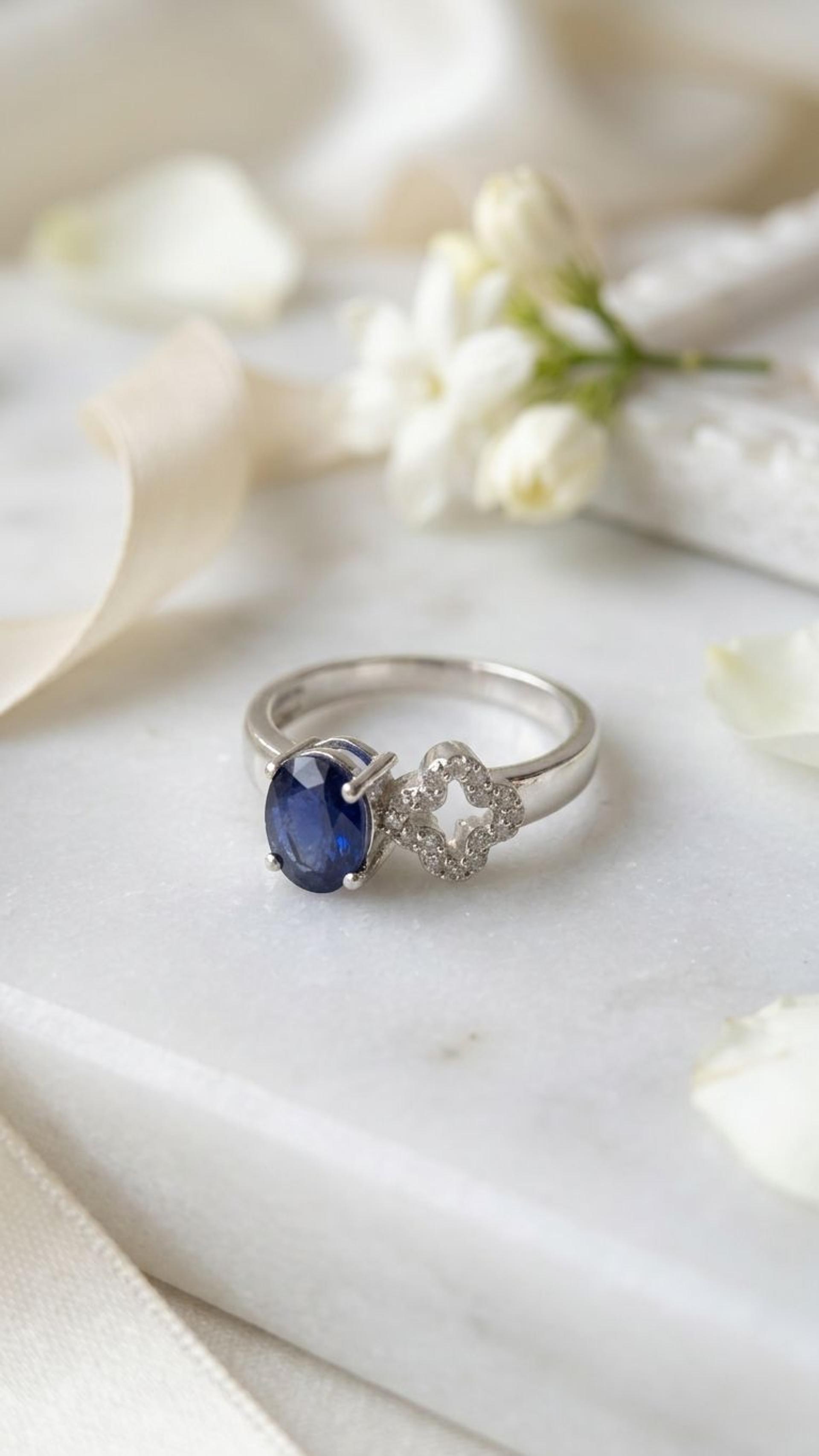 Blue Sapphire Ring view 3 — Rings in 92.5 Sterling Silver