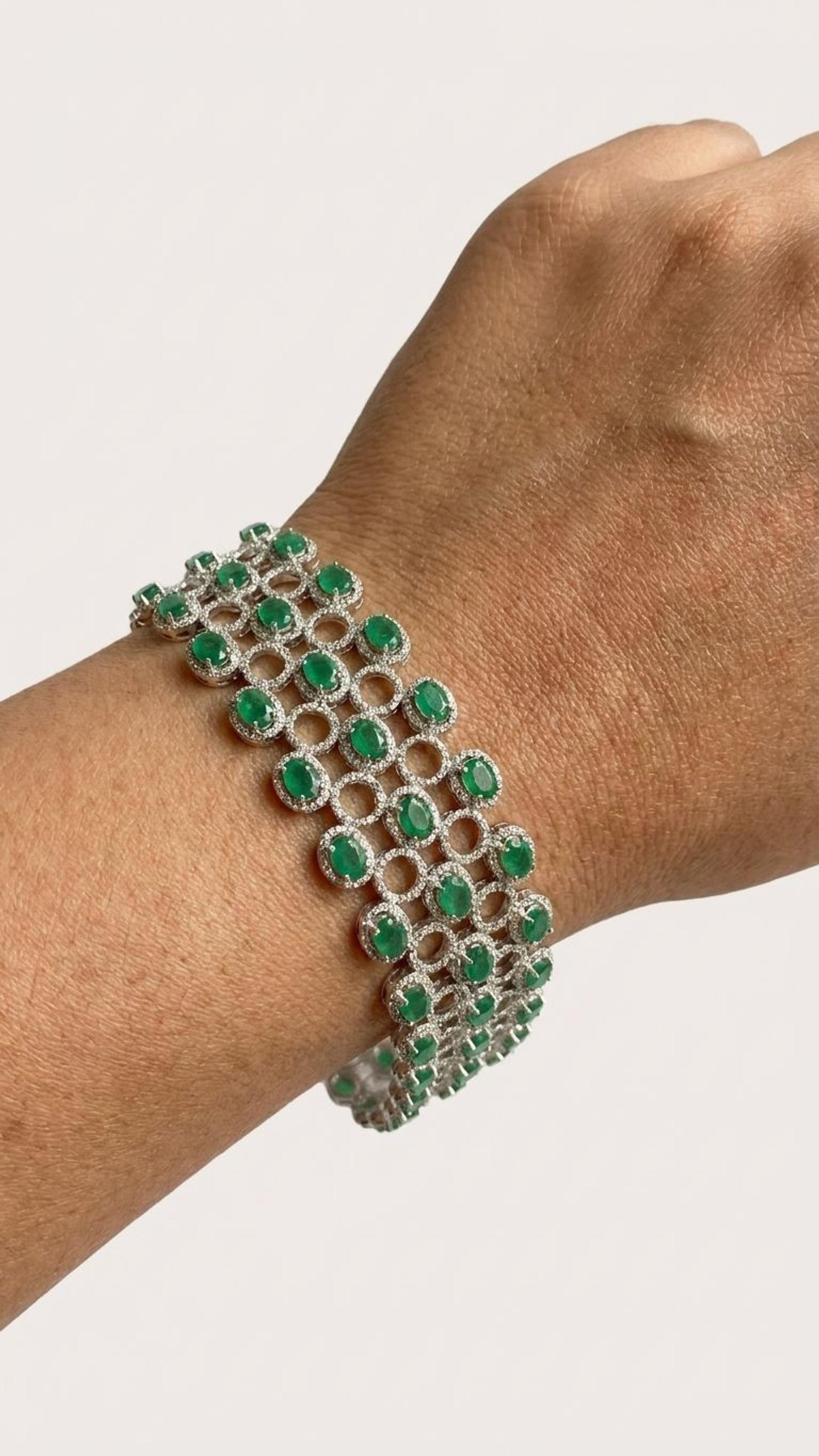 Emerald Bracelet view 4 — Bracelets in 92.5 Sterling Silver