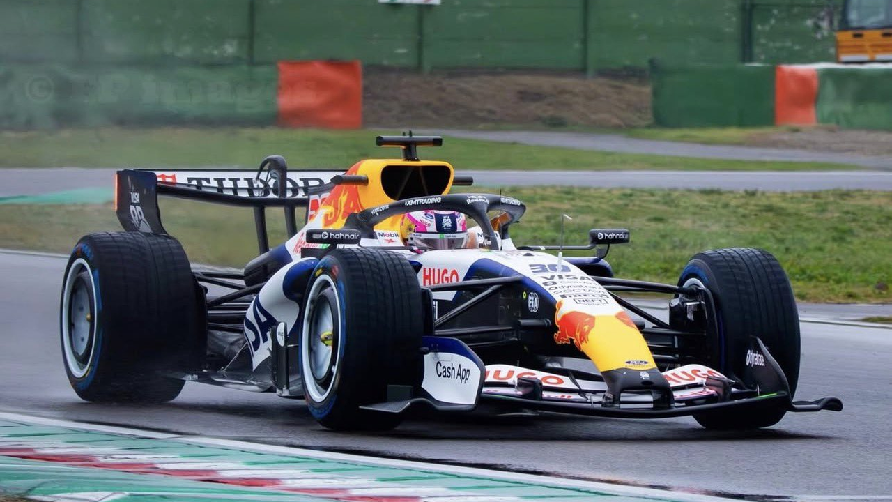 перший виїзд боліда рейсін булл