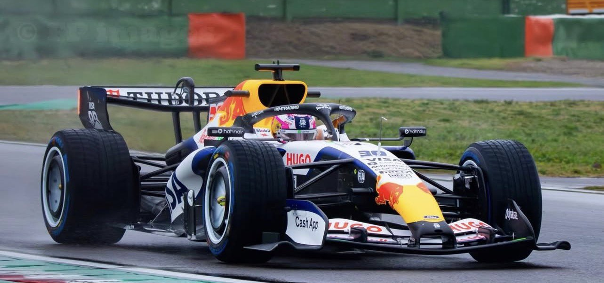 перший виїзд боліда рейсін булл