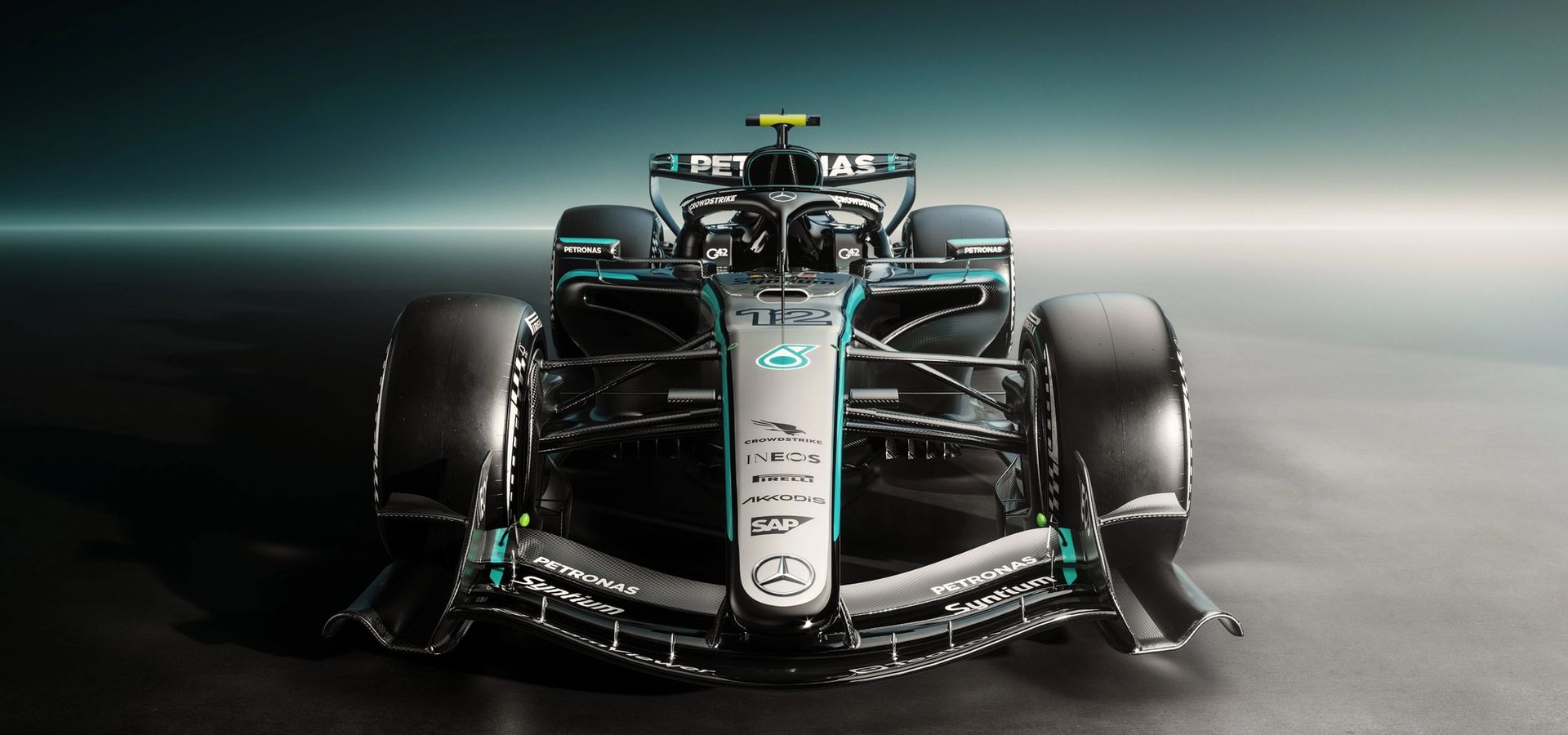 новий болід Мерседес W17