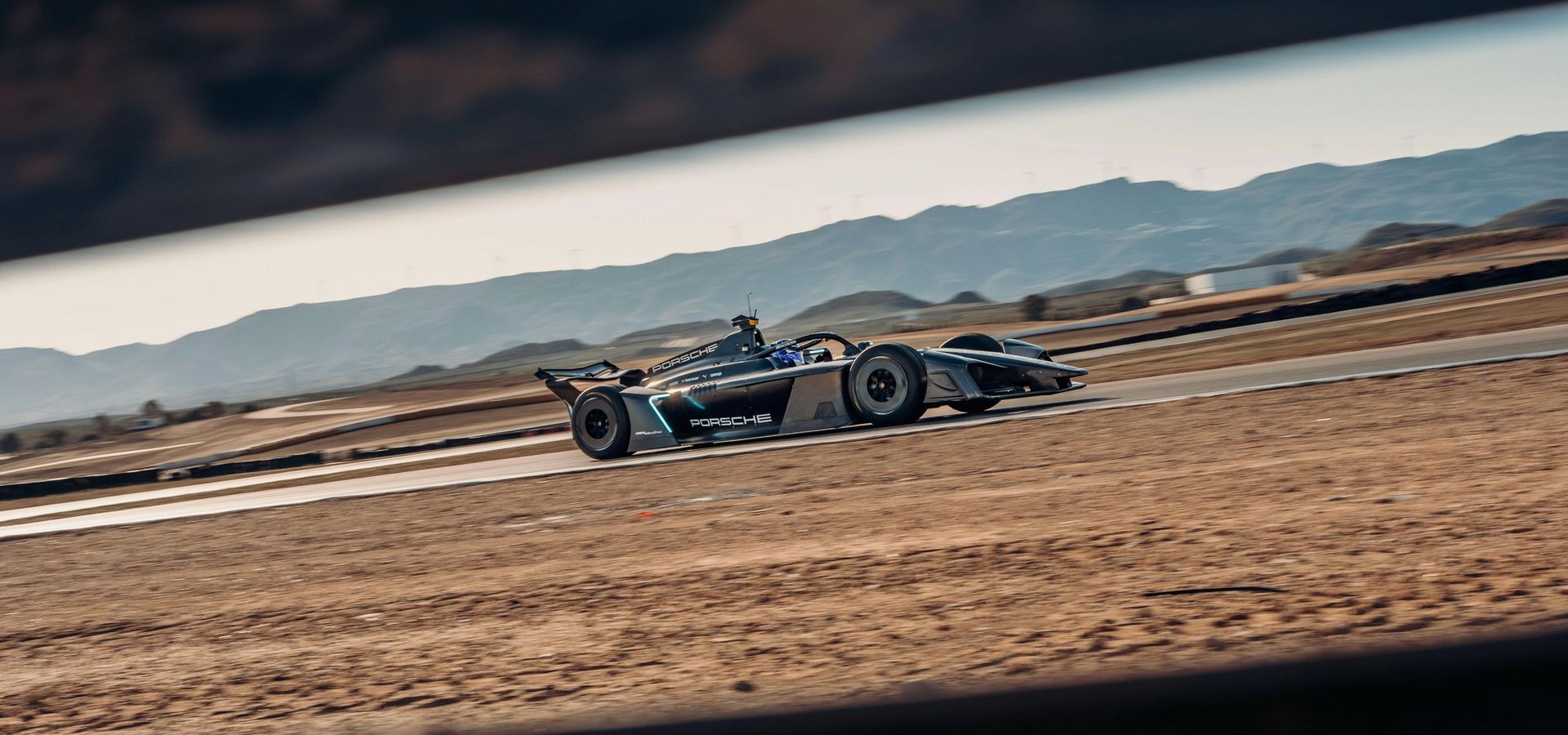 Porsche тестує болід Formula E Gen4