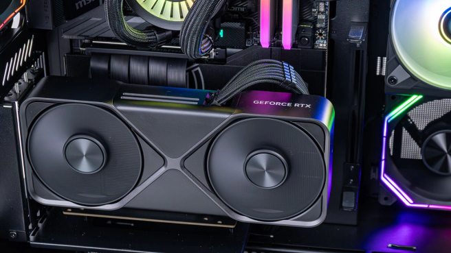 GeForce RTX 5070 Ti не знімають з виробництва, але через брак VRAM карта може зникати з полиць і дорожчати.