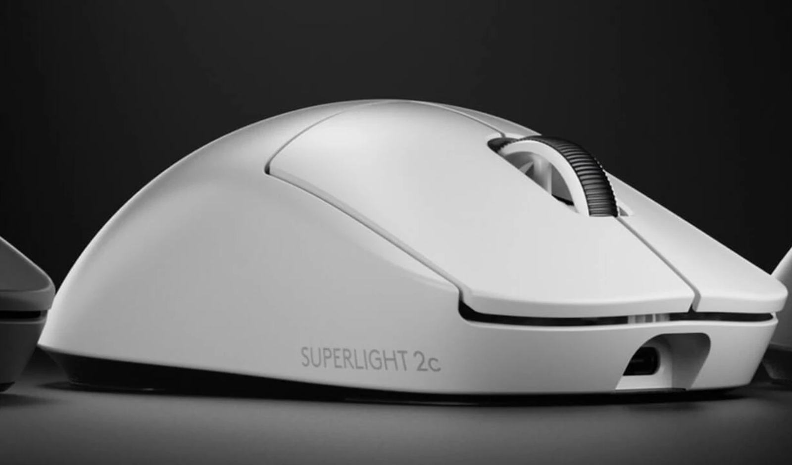 Logitech представила компактну ігрову мишу Pro X Superlight 2c