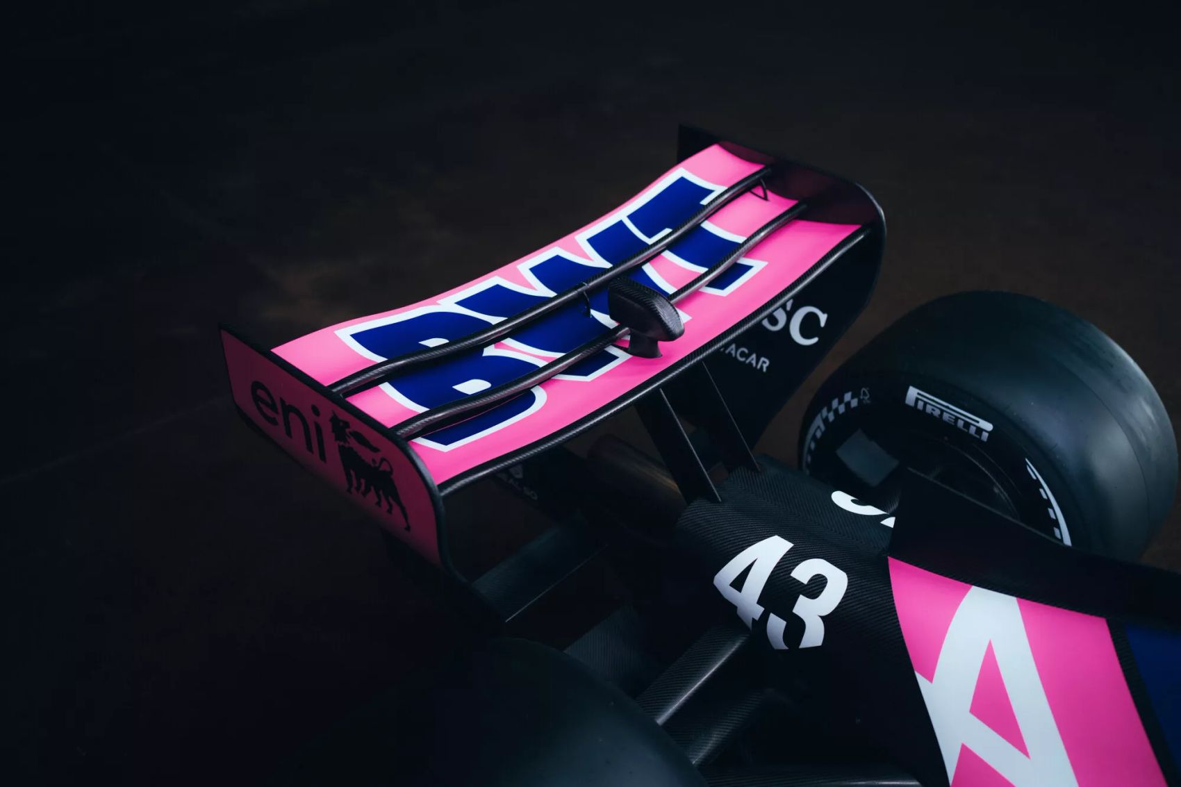 болід Alpine A526