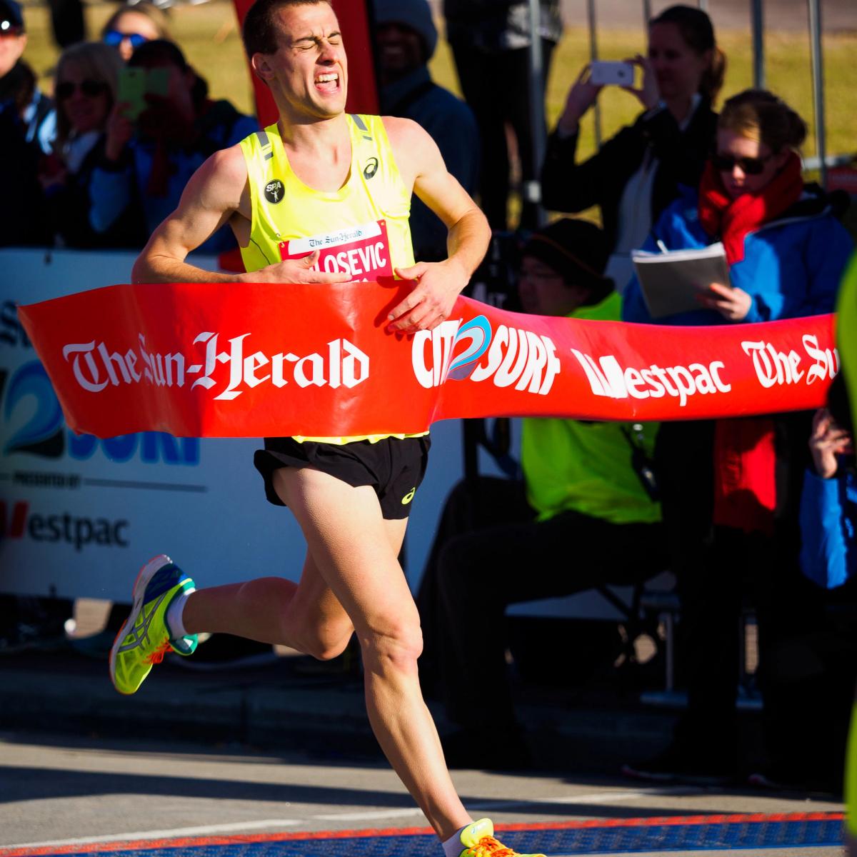 Runners from a Transport for NSW team taking part in the City2Surf in Sydney.