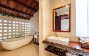 Club Deluxe — ảnh 2