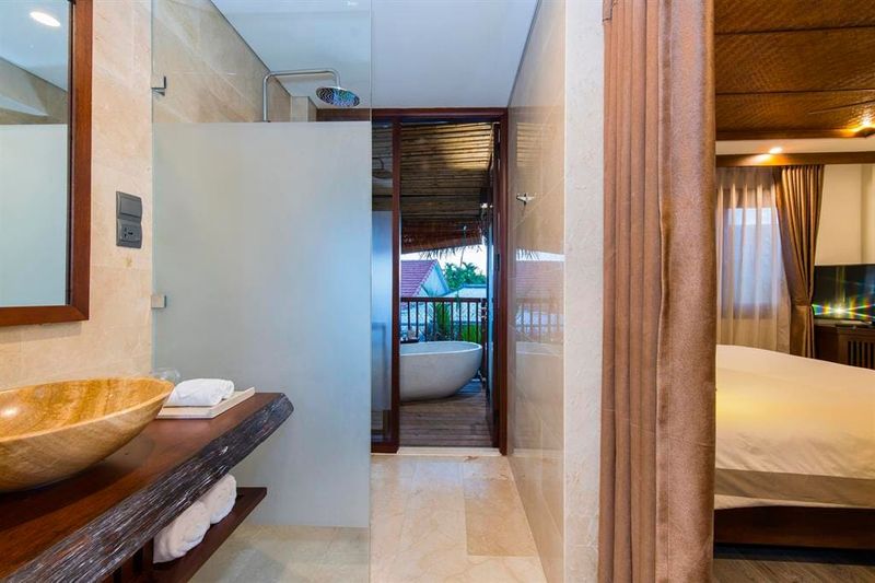 Club Deluxe nội thất