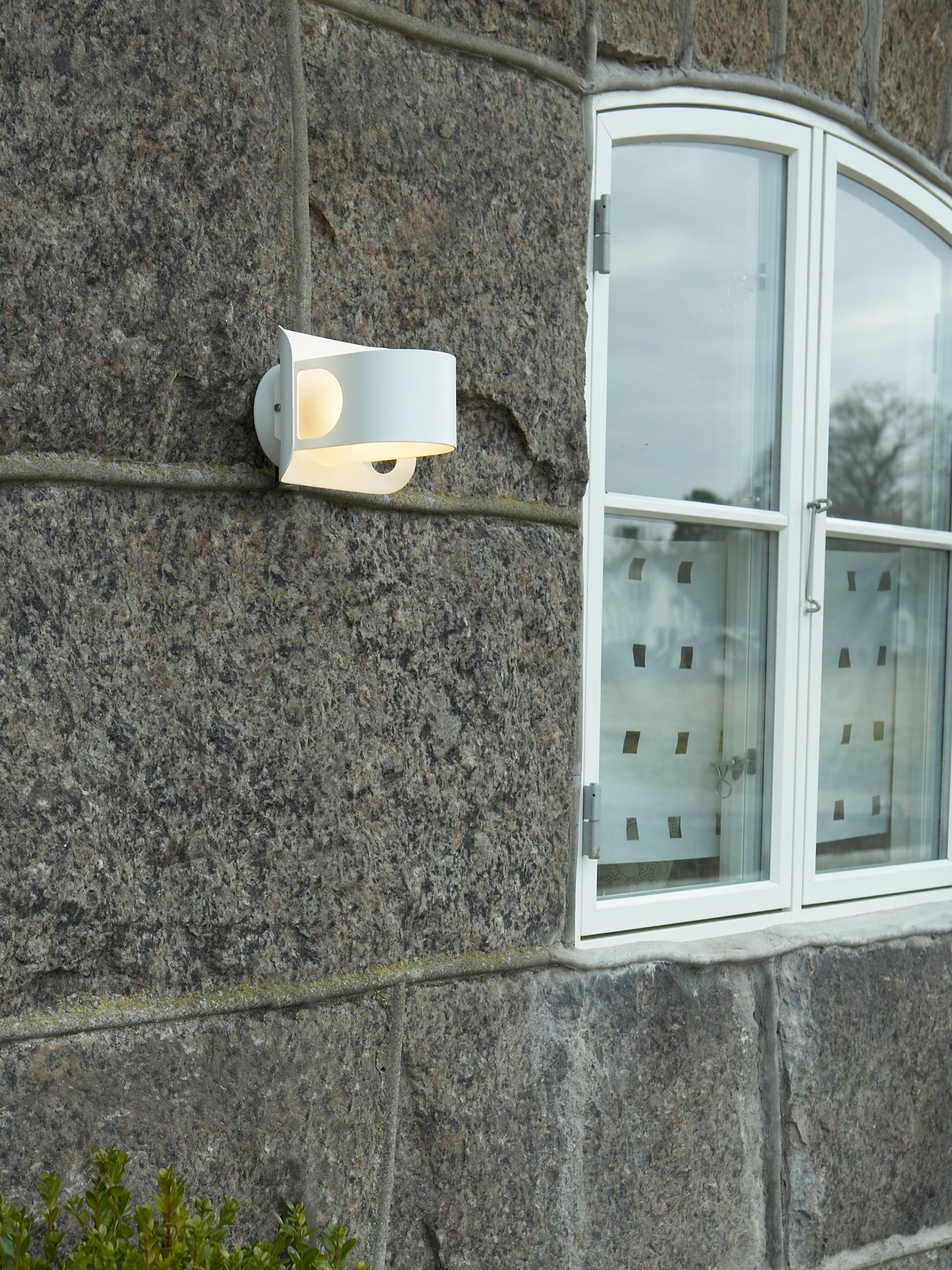White lamp outside