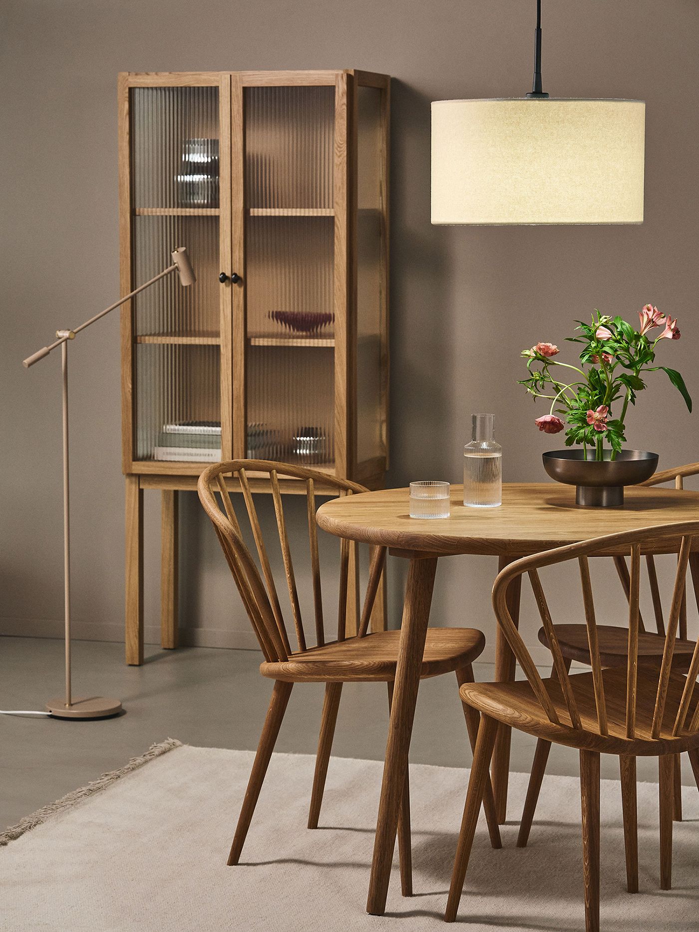 Soft Pendant Ø40 white wool over a dining table