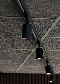 Track lighting with adjustable spotlights from Belid Lighting Group – flexible and energy-efficient lighting for offices, retail and public environments