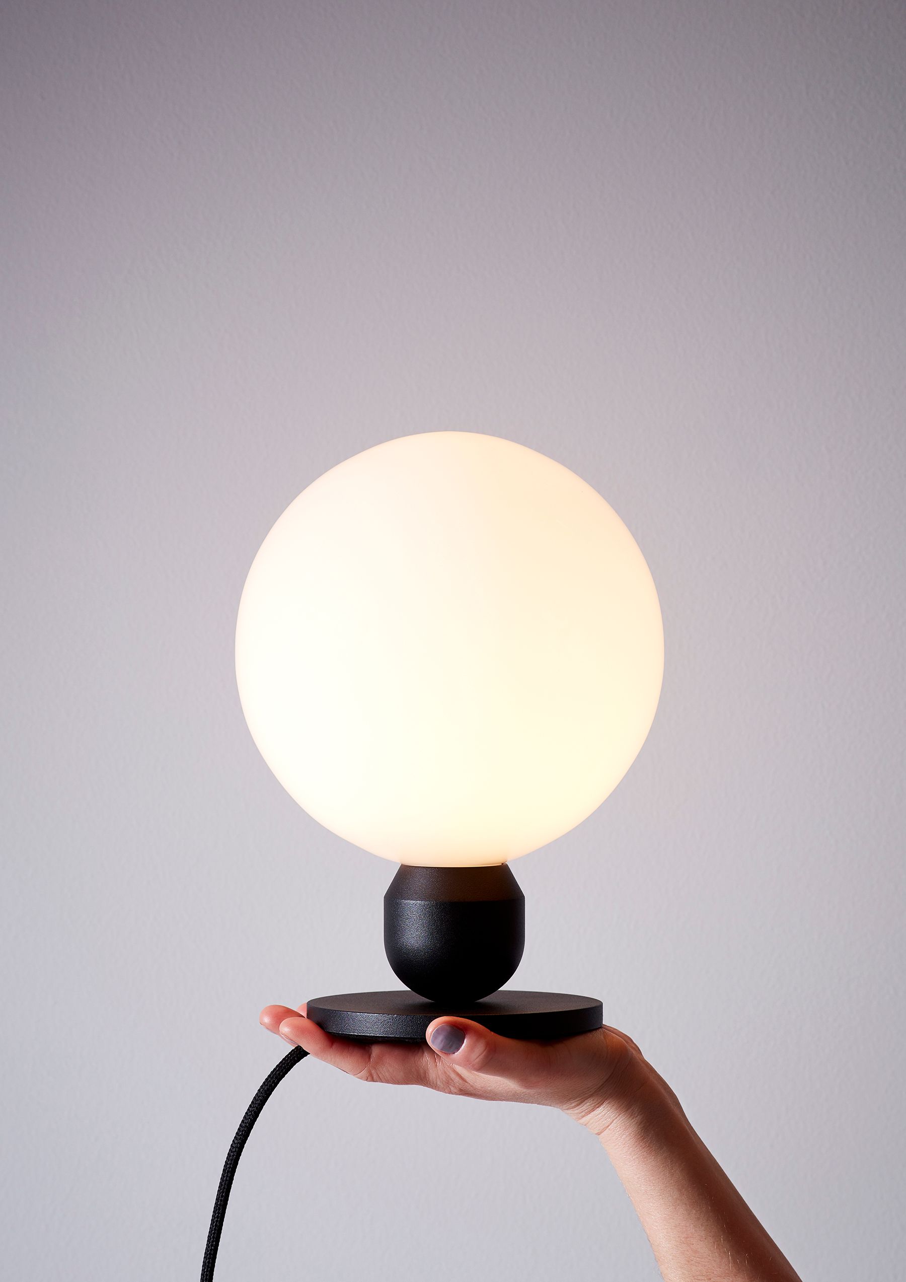 Table lamp black and opal