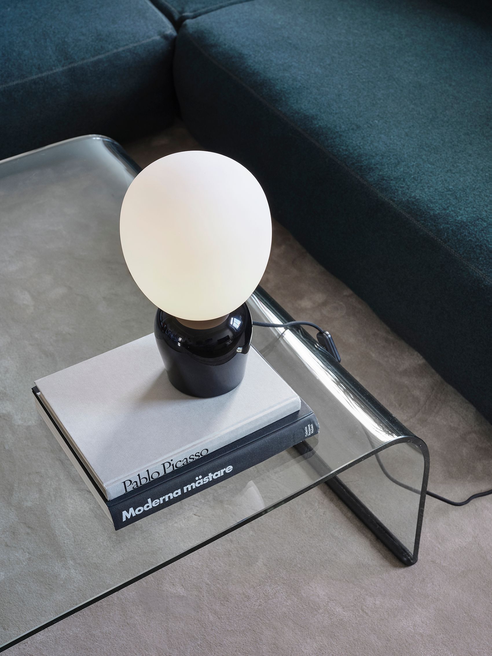 Buddy bordslampa i nya blanka färger 