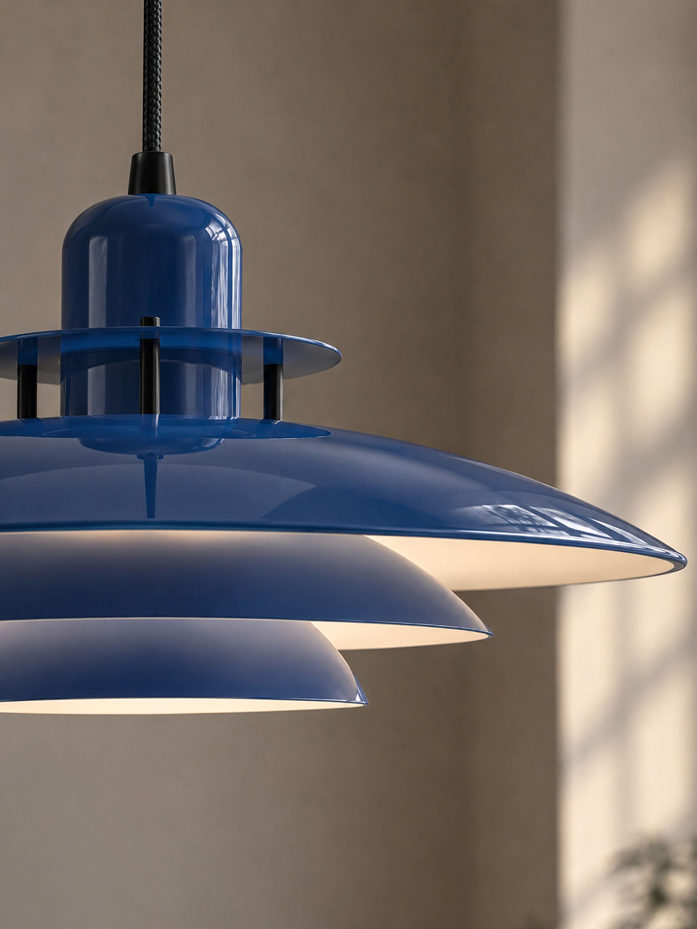 Detail of Primus I pendant deep blue and flat black