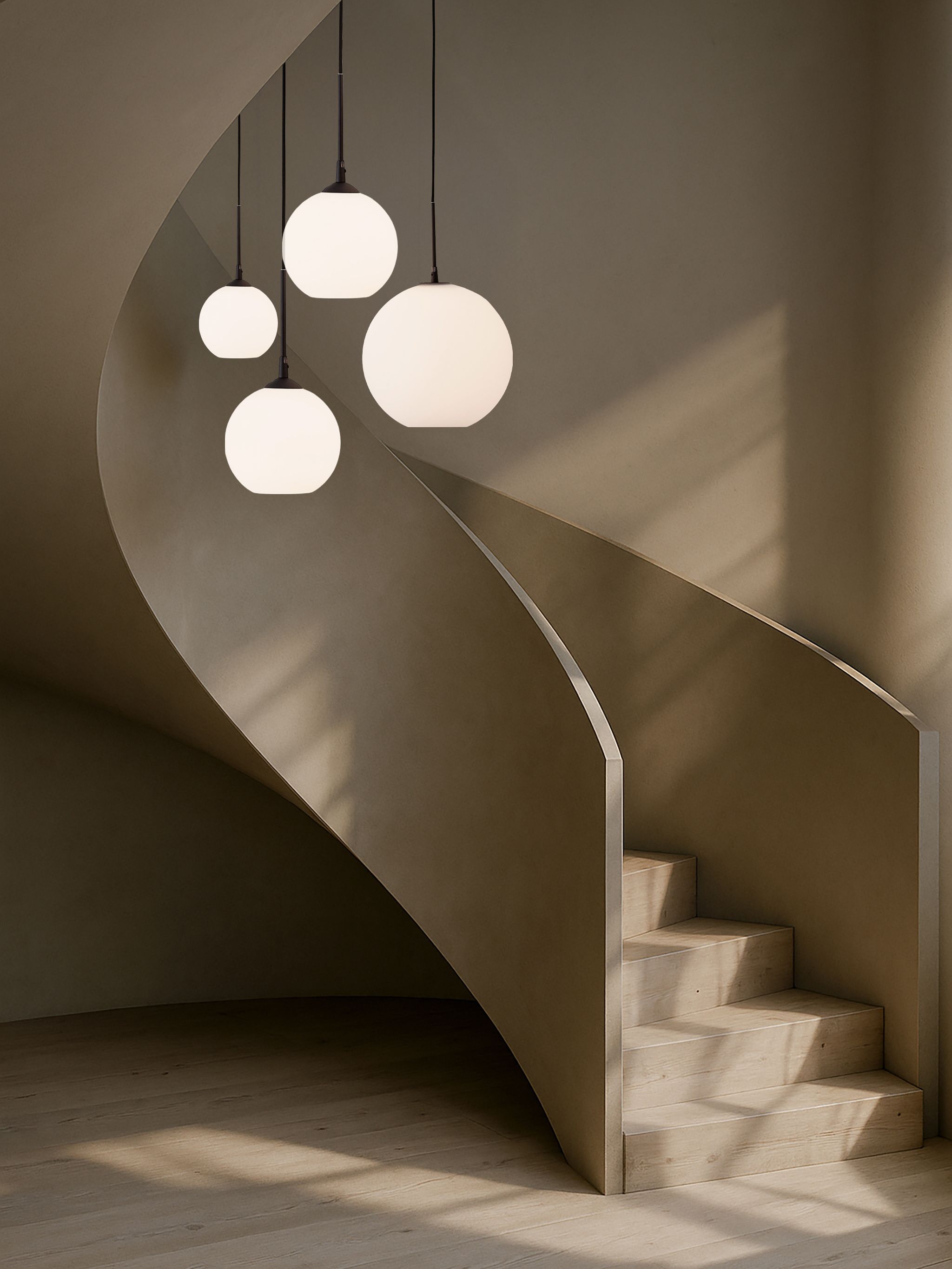 Capo pendants in cluster