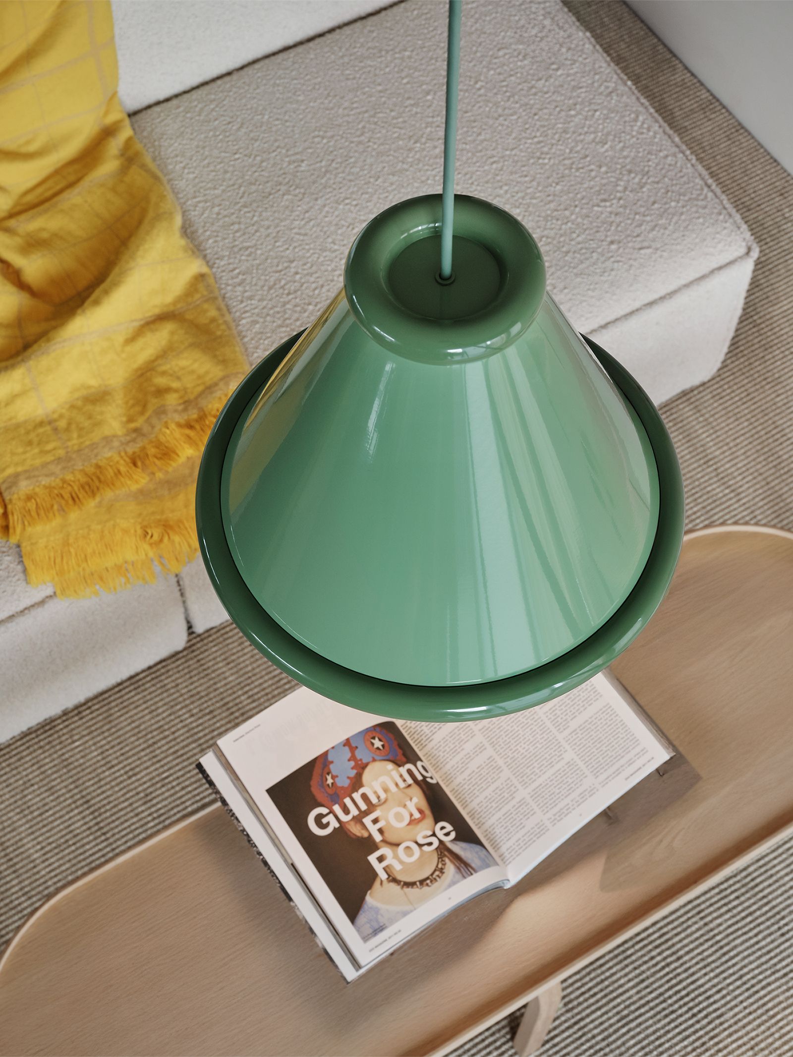 Belle pendant in reseda green