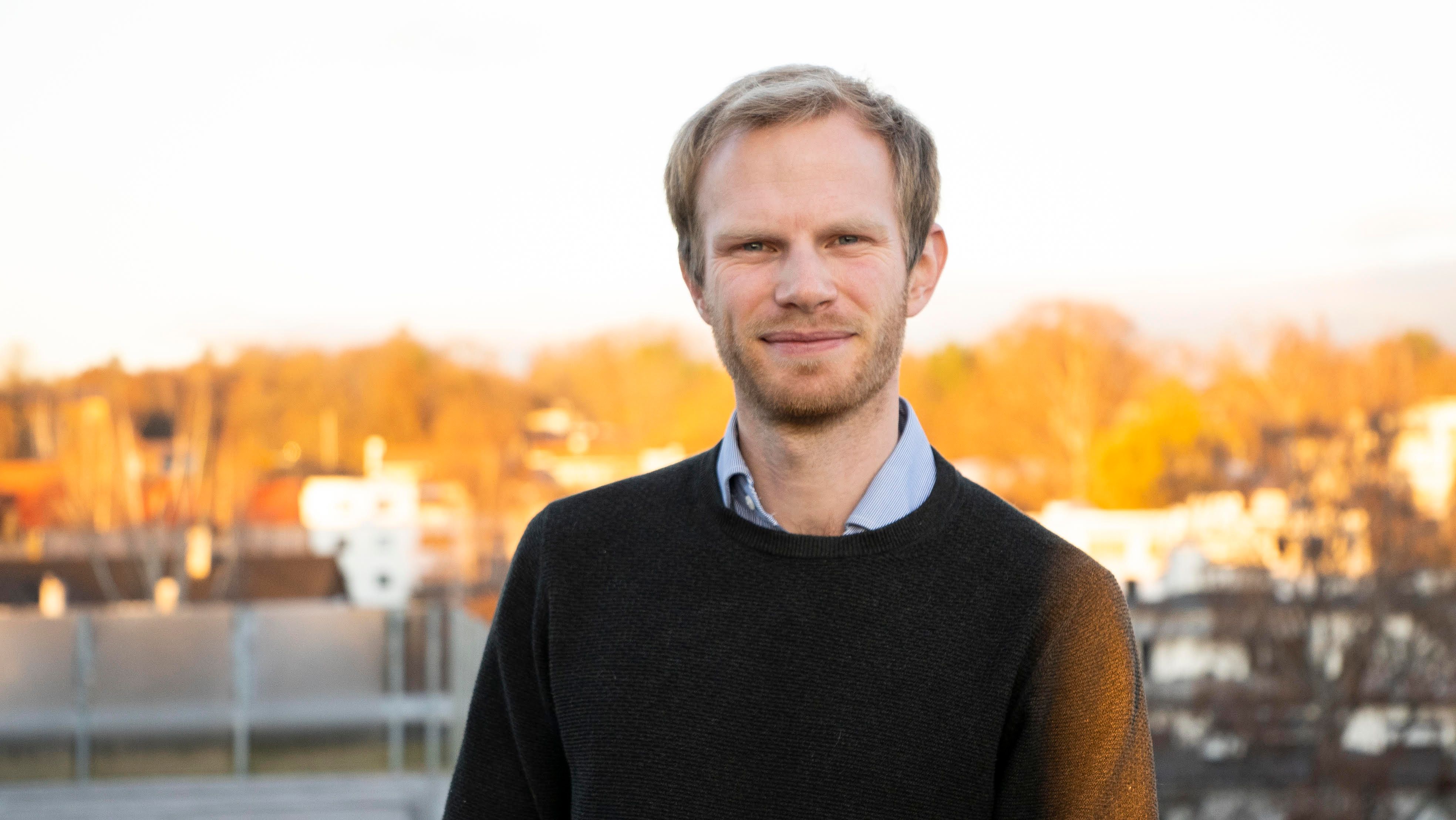 Sådan investerer vicepræsidenten af CEO office hos Yaras
