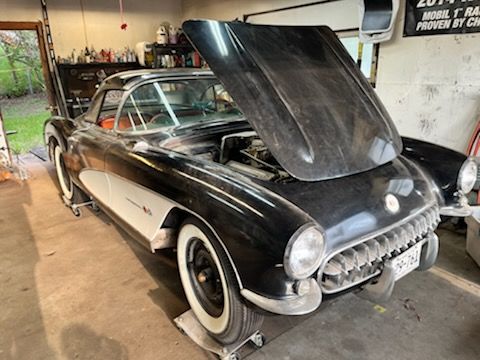 ML 1957 Corvette