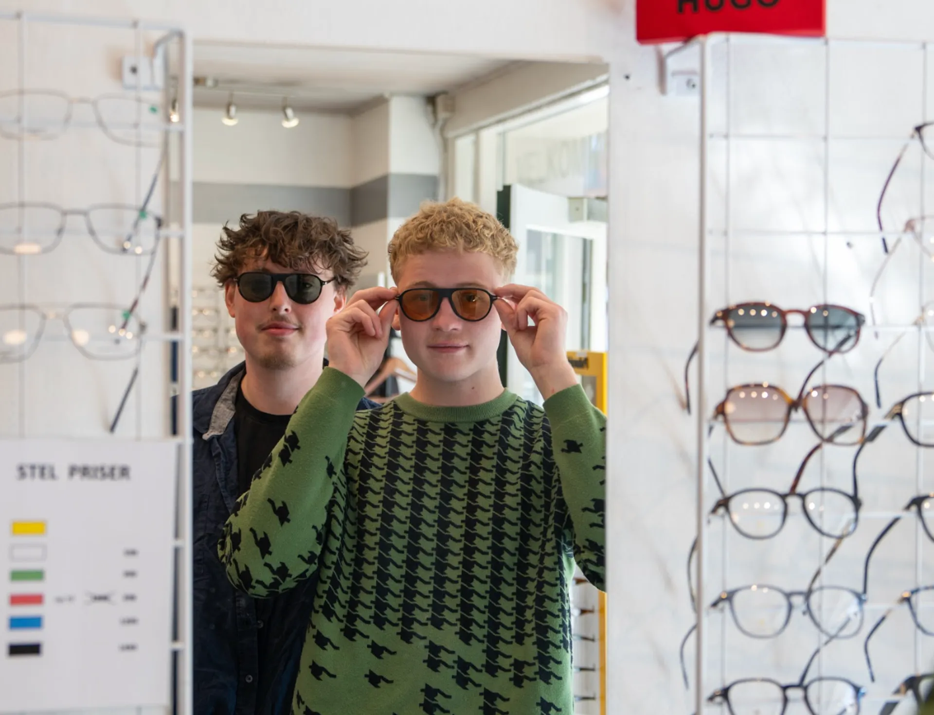 Optikhuset på Frederiksberg - lokal familieejet optiker med solbriller og styrke