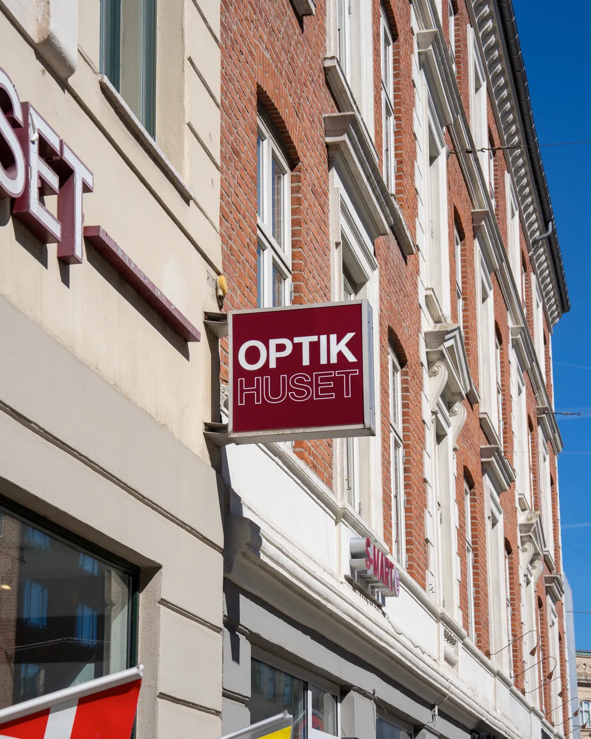 Solbriller med UV-beskyttelse og kvalitetsglas