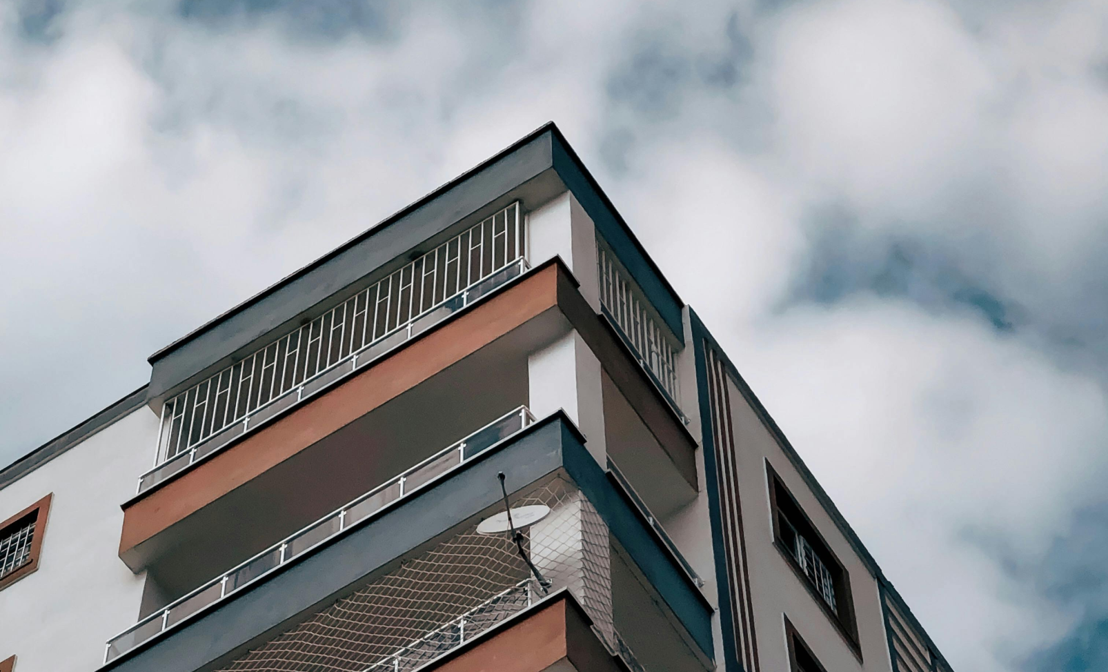 How can I set up an AI leasing agent to answer calls after hours for my mid-rise apartments?