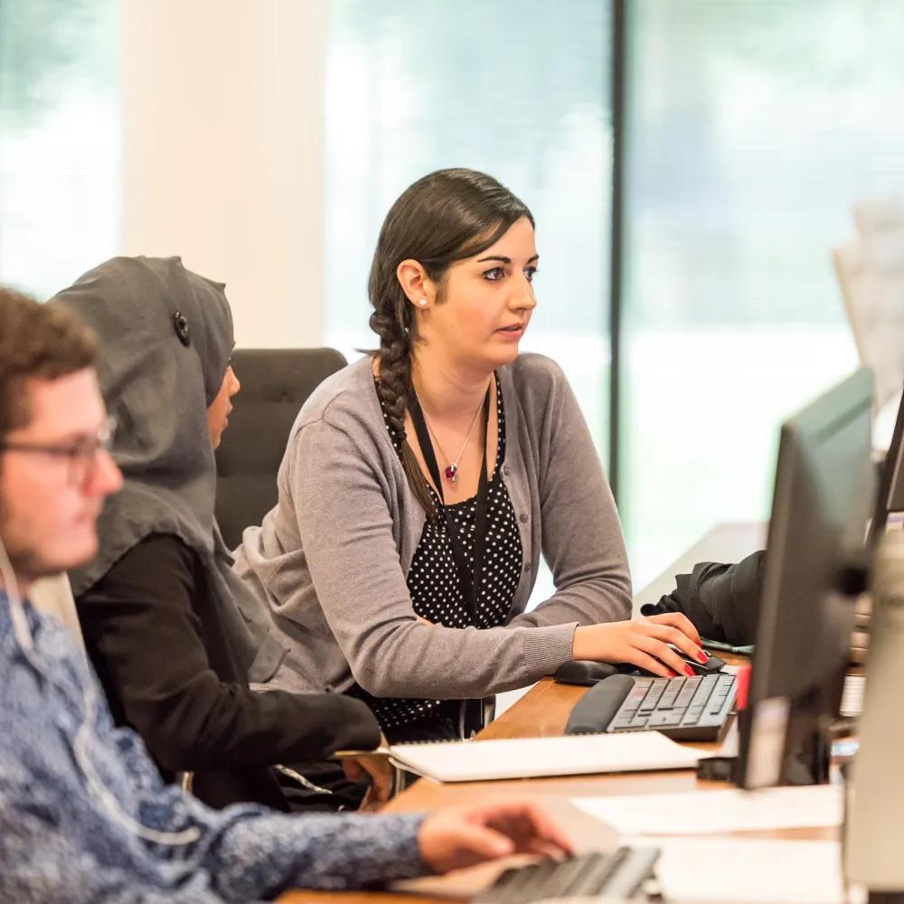 What is call forwarding? Meaning, types, and how to set it up