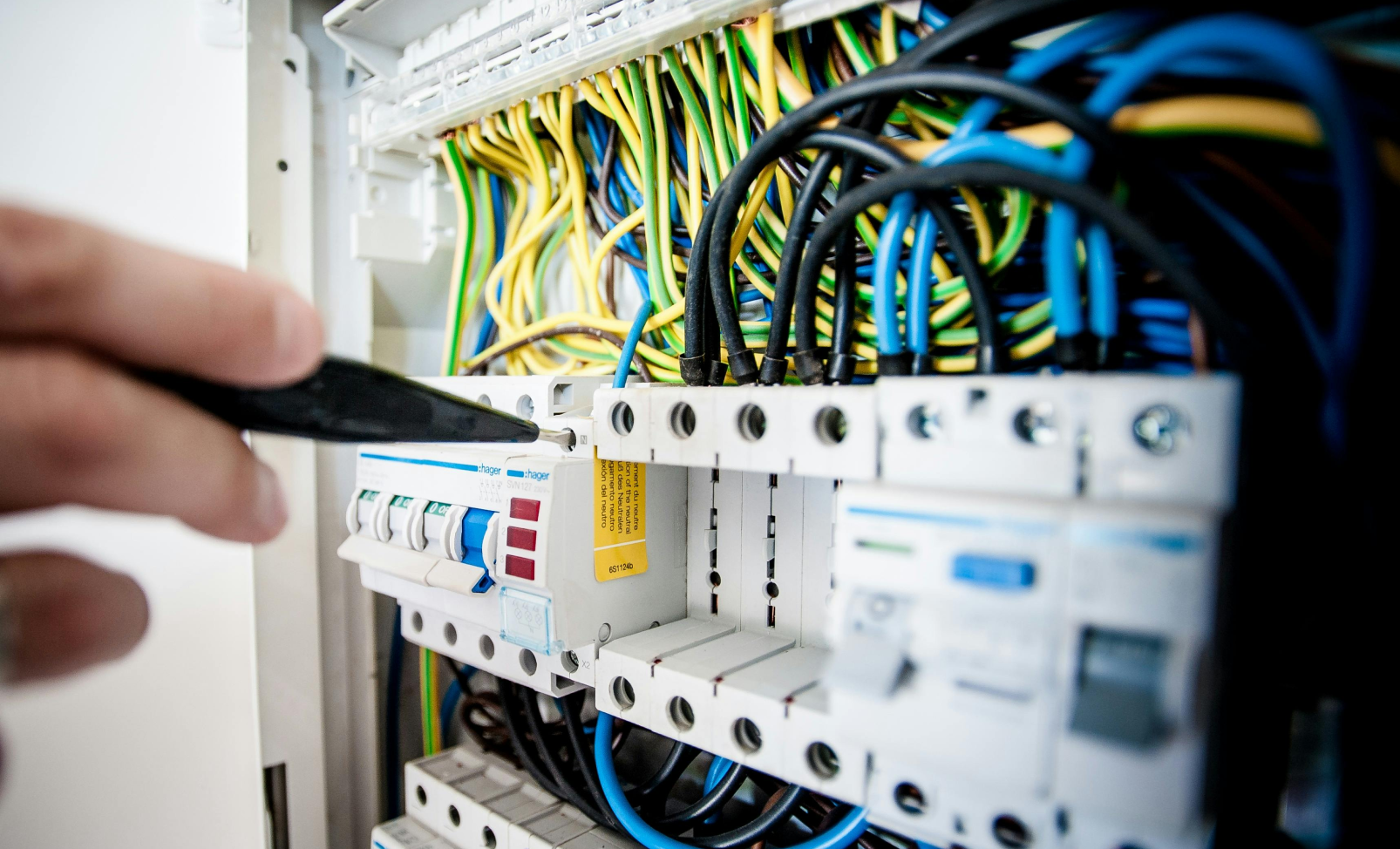 Turning ‘that’s too expensive’ into ‘when can you start?’: handling price pushback for electrical jobs