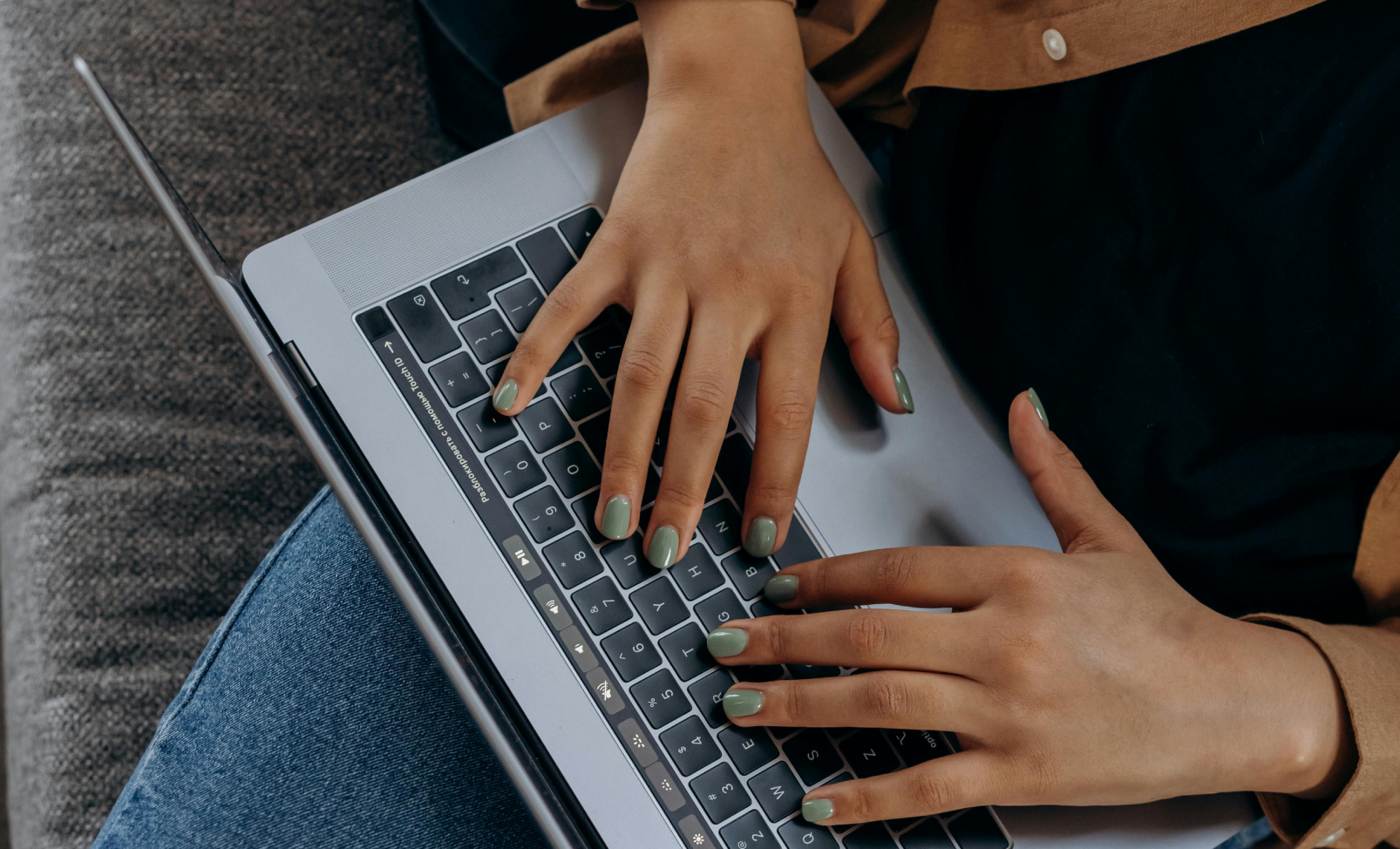 Where to find spanish-speaking virtual assistants for your law firm