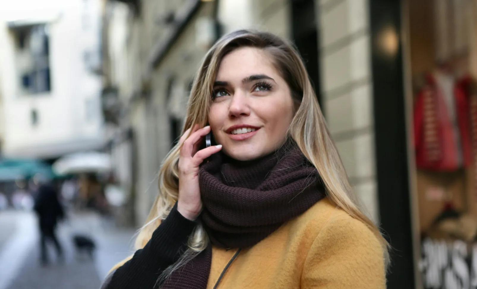 Can you have an answering service through Google Voice? Two options