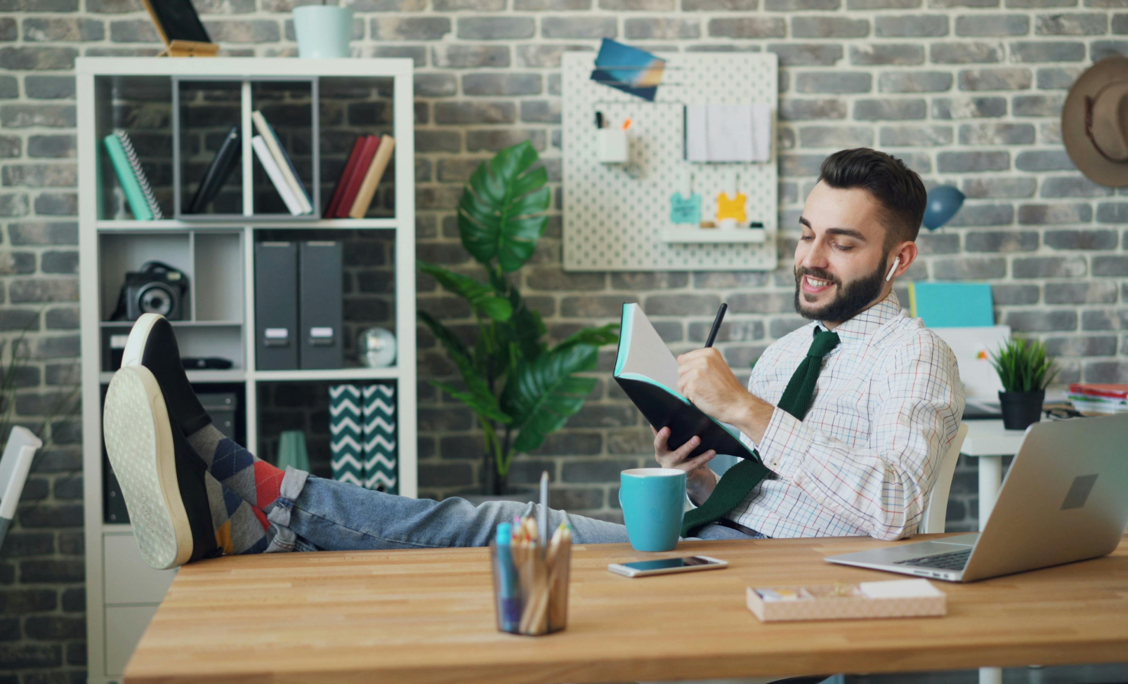What is a phone automation system (and how it helps businesses save time on calls)