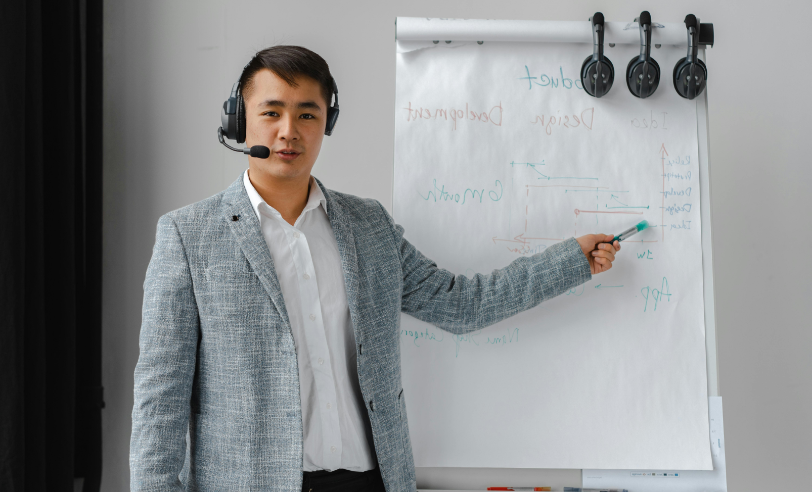 What small businesses need to know about warm transfer vs cold transfer