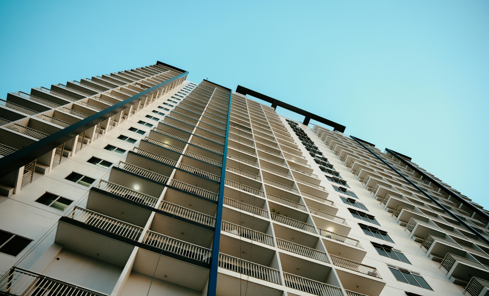 Voice AI that can route Spanish-speaking tenants